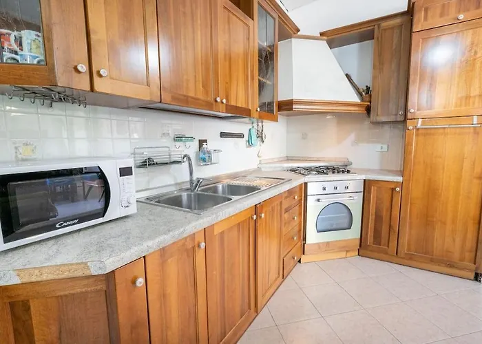 Apartmán Ampio In Centro Wifi E 1 Posto Auto