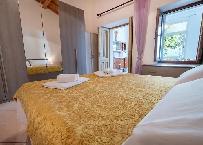 Ampio In Centro Wifi E 1 Posto Auto